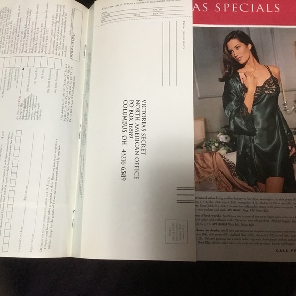 Victoria Secret Christmas 1997 Dreams & Fantasies Issue - Picture 12 of 16